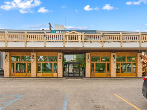 费尔班克斯凯隆套房酒店-近温赖特堡