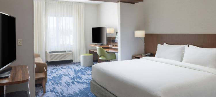 斯普林菲尔德北安普敦/阿默斯特万枫酒店(Fairfield Inn & Suites Springfield Northampton/Amherst)图片