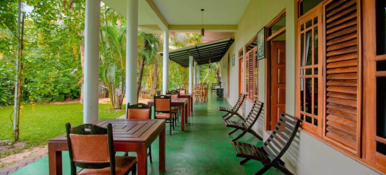 亚拉河面客栈(Yala River Face Inn)图片