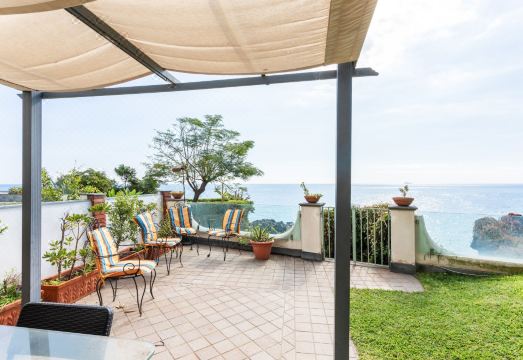 Penelope Seaview Apartment Hotel Overview