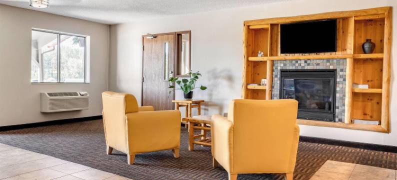 卡斯特-疯马区速8酒店(Super 8 by Wyndham Custer/Crazy Horse Area)图片