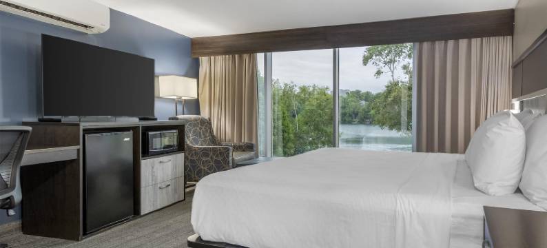 巧克力湖贝斯特韦斯特优质酒店(Best Western Plus Chocolate Lake Hotel)图片