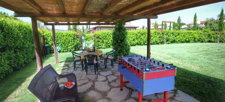 Rustic Retreat with  Pool图片