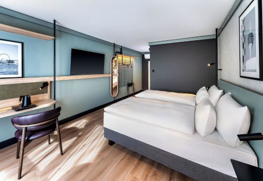 Radisson Hotel Düsseldorf City CenterHotel Overview