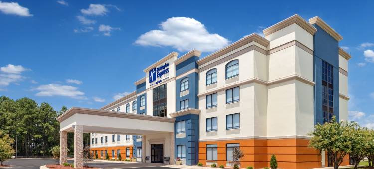 十字溪客栈及套房(Holiday Inn Express Fayetteville - Fort Bragg)图片