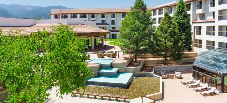 科罗拉多斯普林斯世界舞台逸林酒店(DoubleTree by Hilton Colorado Springs)图片