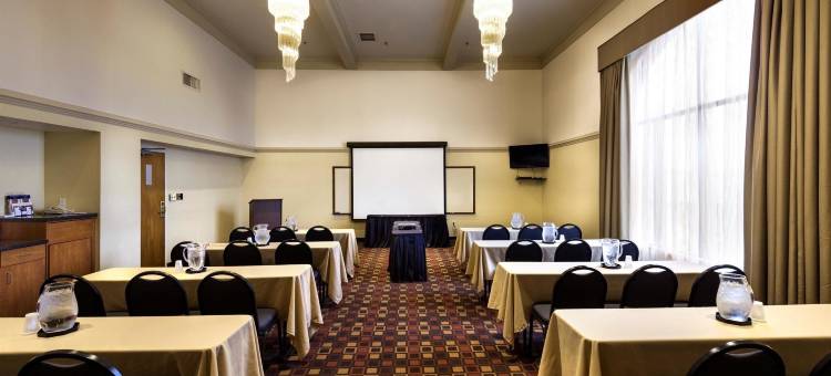 锡达布拉夫贝斯特韦斯特优质酒店(Best Western Plus Knoxville Cedar Bluff)图片