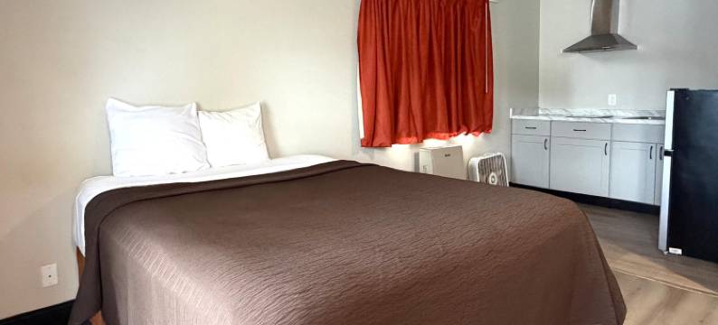 靠近101号高速公路的福图纳六河汽车旅馆(6 Rivers Motel Fortuna Near Hwy 101)图片