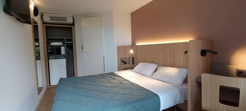 波尔多东部洛蒙普瑞米尔经典酒店(Premiere Classe Bordeaux Est - Lormont)图片