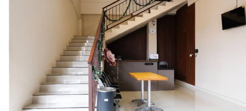 Urbanview near Sunrise Mall Mojokerto图片