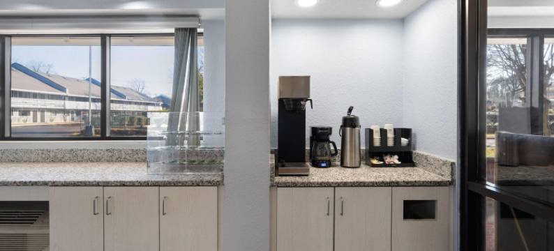 温德姆戴斯酒店夏洛特大学(Days Inn by Wyndham Charlotte University)图片