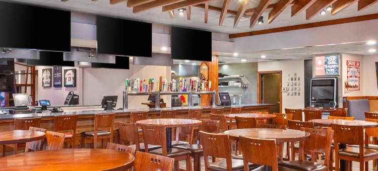 凯隆波因特酒店(Clarion Pointe)图片