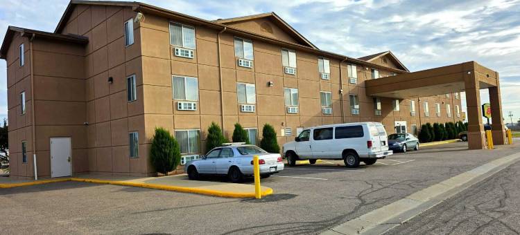 亨德森东北丹佛速8酒店(Super 8 by Wyndham Henderson North East Denver)图片