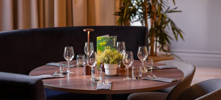 Holiday Inn 法恩伯勒(Holiday Inn FARNBOROUGH by IHG)图片