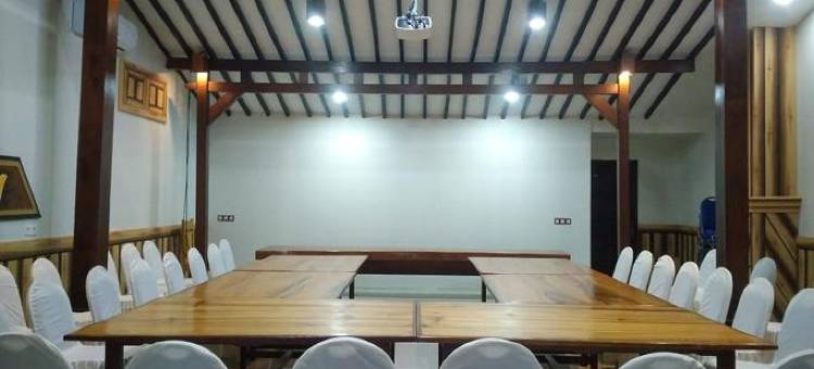 ZIRI的奥辛别墅度假村(Hotel Butik Cafe & Resto Pesona Osing)图片