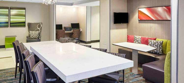 芝加哥绍姆堡/伍德菲尔德购物中心居家酒店(Residence Inn Chicago Schaumburg/Woodfield Mall)图片