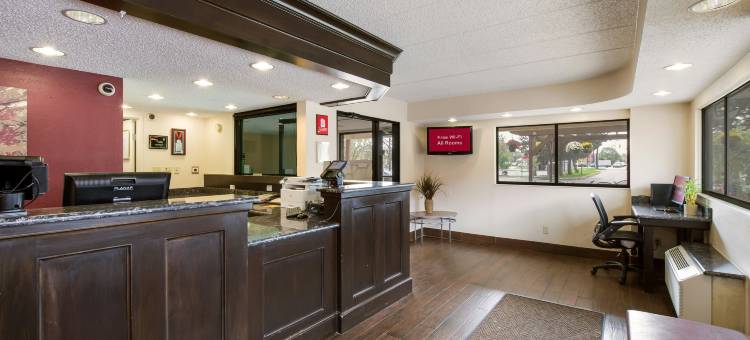 大急流城机场红顶酒店(Red Roof Inn Grand Rapids Airport)图片