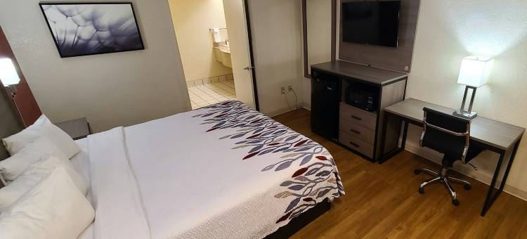 诺曼湖伊克诺拉奇套房酒店(Red Roof Inn & Suites Cornelius - Lake Norman)图片