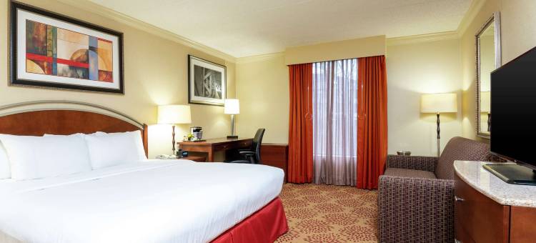 大急流城机场希尔顿逸林酒店(DoubleTree by Hilton Hotel Grand Rapids Airport)图片