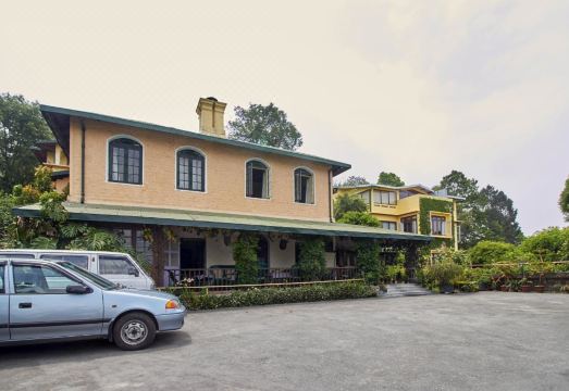 Sterling Park Kalimpong Hotel Overview