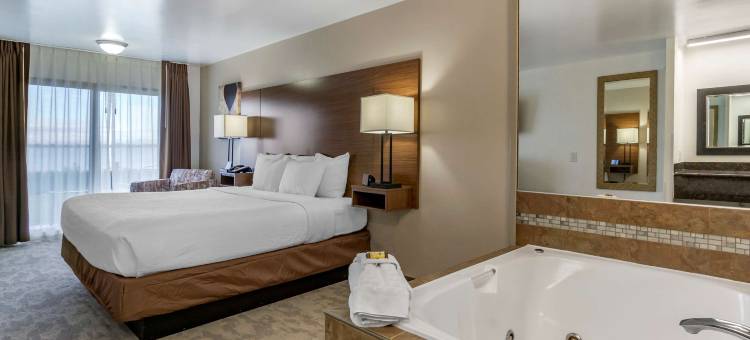 磨塞斯克湖滨贝斯特韦斯特优质酒店(Best Western Plus Lake Front Hotel)图片