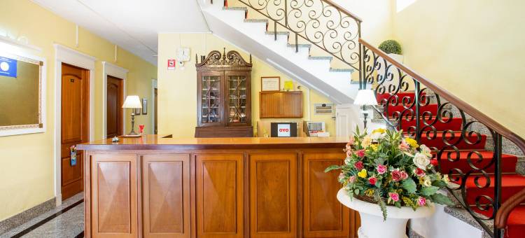 OYO唐坎迪多酒店(Hotel Don Cándido)图片