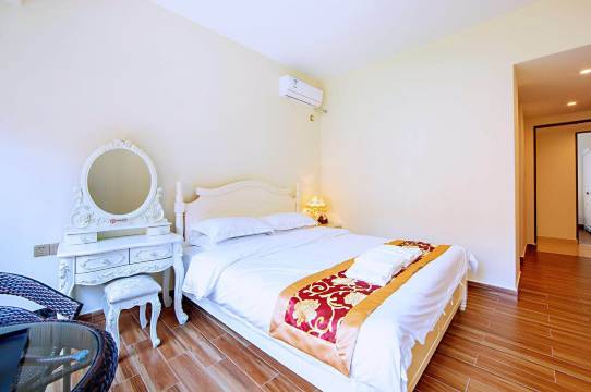 保利漂流度假公寓(美林湖大道1号分店)