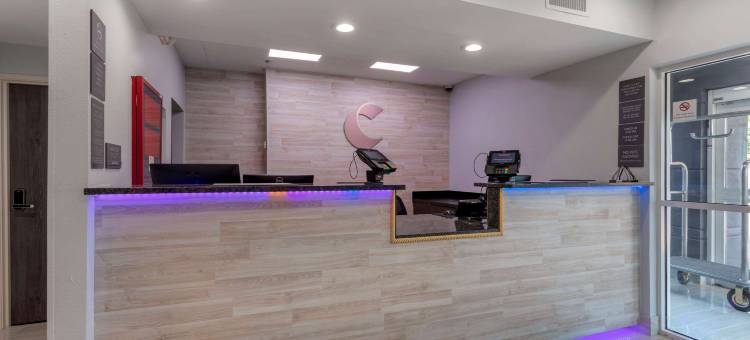 舒适套房酒店(Comfort Inn & Suites)图片