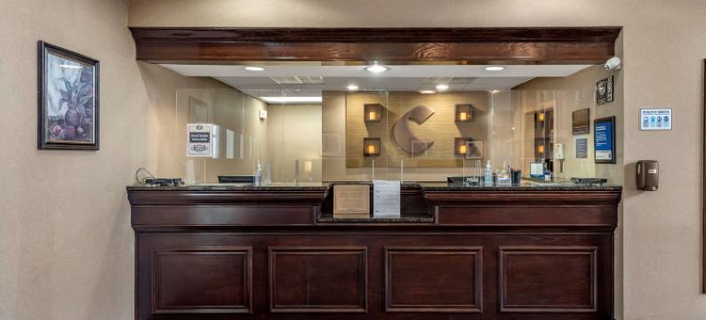 华沙舒适套房酒店 - 近 US-30(Comfort Inn & Suites Warsaw Near US-30)图片