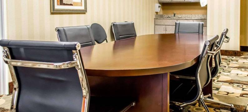 富兰克林东部舒适套房酒店(Comfort Inn & Suites Franklin East)图片