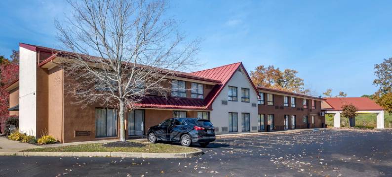 伏尔克纳-詹姆斯顿凯艺酒店(Quality Inn Falconer - Jamestown)图片