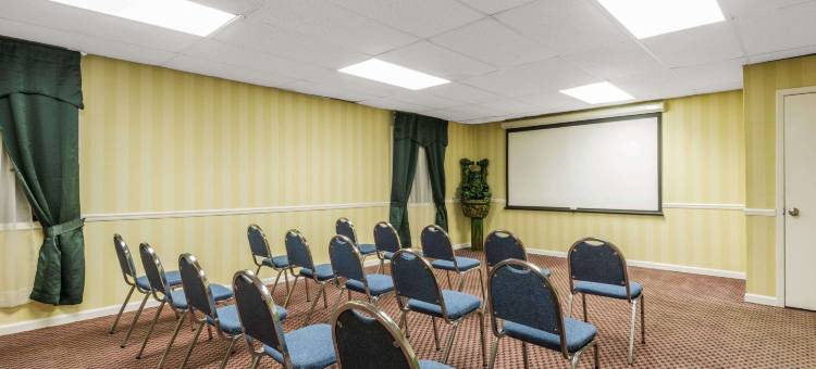 特洛伊温德姆戴斯酒店(Days Inn by Wyndham Troy)图片