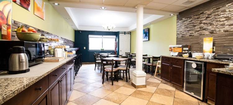 克伦威尔-米德顿凯艺酒店(Quality Inn Cromwell - Middletown)图片