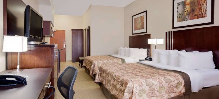 拉克拉比什华美达酒店(Ramada by Wyndham Lac la Biche)图片