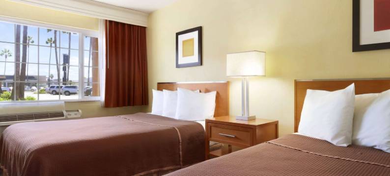 圣迭戈海洋世界豪生酒店(Howard Johnson by Wyndham San Diego Sea World)图片