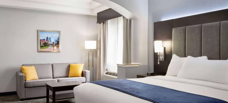 休斯顿荷比机场戴斯套房酒店(Days Inn & Suites by Wyndham Houston Hobby Airport)图片