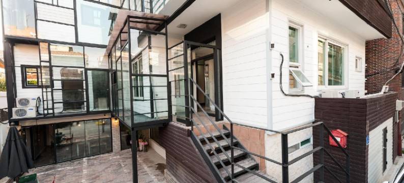 弘大酒吧仪诺旅馆(Inno Hostel & Pub Lounge Hongdae)图片