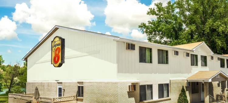 查斯卡速8酒店(Super 8 by Wyndham Chaska)图片