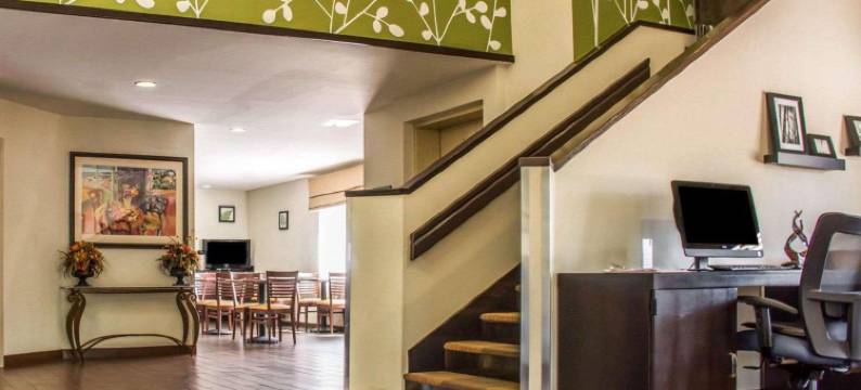 卡尔曼 I-65 310 号出口舒眠套房酒店(Sleep Inn & Suites Cullman I-65 Exit 310)图片