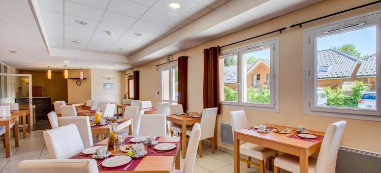 瓦坎斯尔达科西巴乐康酒店(Vacancéole - Résidence les Balcons d'Aix)图片