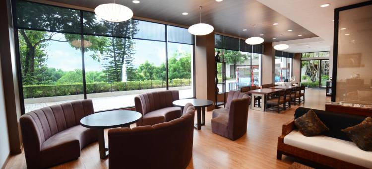 高雄花季度假饭店图片