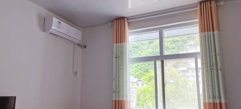 郭兵团特色民宿(西蟒线1号分店)图片