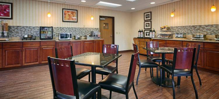 拉玛贝斯特韦斯特优质套房酒店(Best Western Plus Rama Inn  Suites)图片