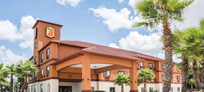 布鲁克希尔速8酒店(Super 8 by Wyndham Brookshire TX)图片