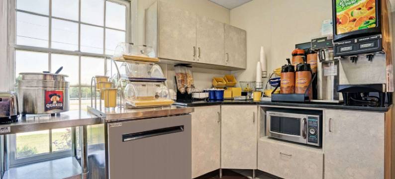 雷德温Travelodge by Wyndham酒店(Travelodge by Wyndham Red Wing)图片