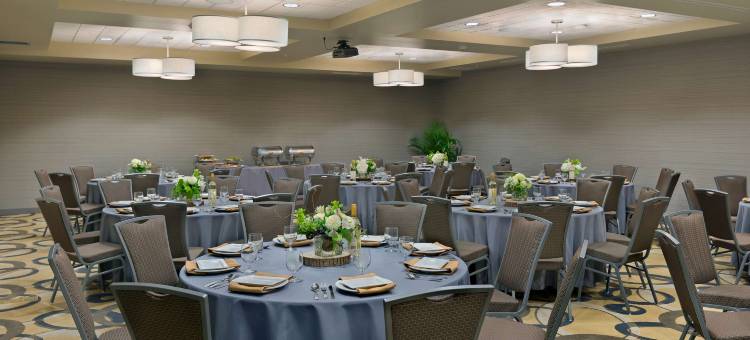 贝灵厄姆牛津酒店(Oxford Suites Bellingham)图片