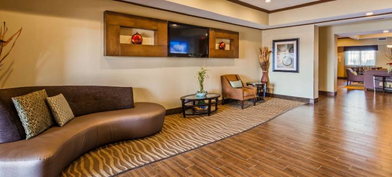 塞米诺尔贝斯特韦斯特优质套房酒店(Best Western Plus Seminole Hotel  Suites)图片