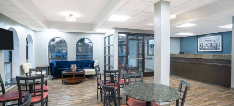 莫温斯伯勒速8酒店(Super 8 by Wyndham Murfreesboro)图片