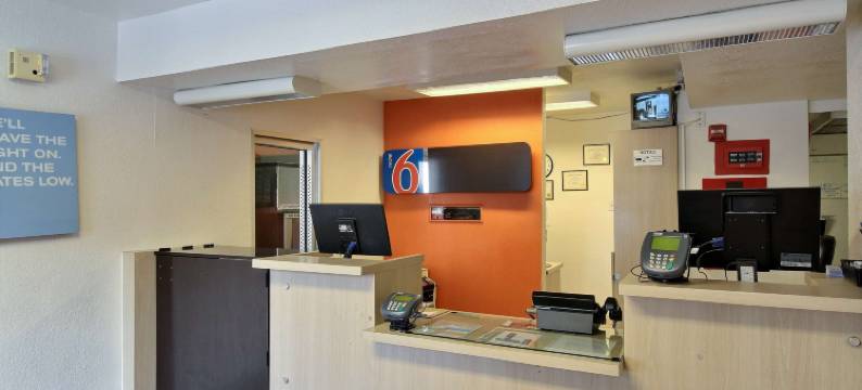 德克萨斯圣马科斯 6 号汽车旅馆(Motel 6 San Marcos, TX)图片