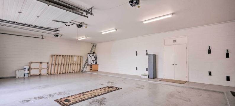 Ransom Canyon Villa w/ Pool - Steps to Lake!图片